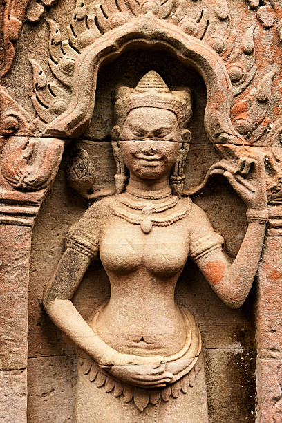 アプサラ天女の舞の彫刻の像の壁にはカンボジアのアート - 2015年の