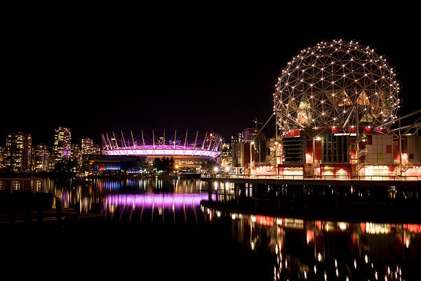 Vancouver Skyline de noche - foto de stock