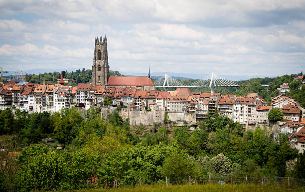 freiburg-ciudad de friburgo - fribourg fotografías e imágenes de stock