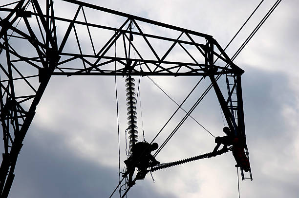 istock Maintenance of a power line 493247545