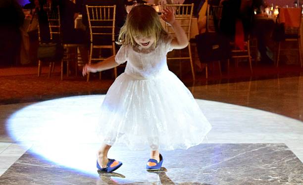 Dancing queen Little girl rips up the dance floor flower girl stock pictures, royalty-free photos & images