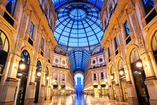 Milan , Galleria Vittorio Emanuele II · Free Stock Photo