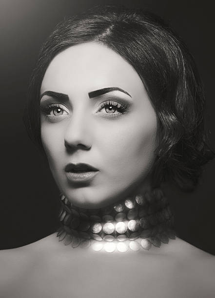 istock beautiful retro woman portrait 493319645