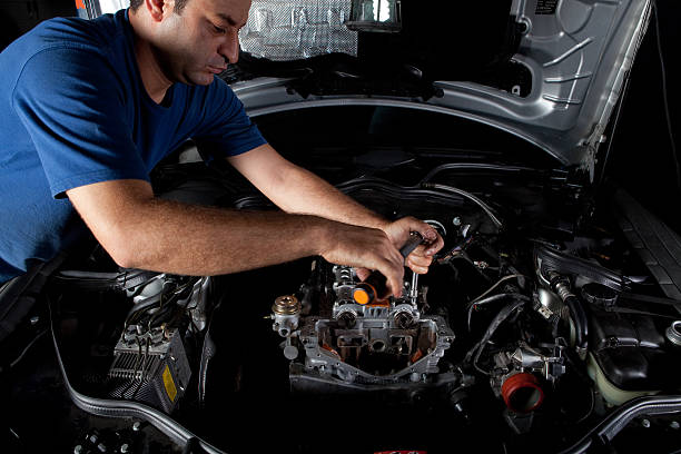 istock Auto Repair Shop 493329942