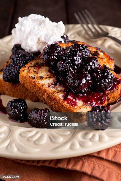 Pound Cake With Berries Stock Photo - Download Image Now - Baked, Berry, Berry Fruit