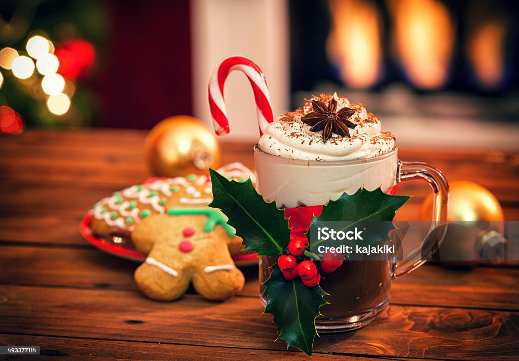 Photo libre de droit de Noël Chocolat Chaud banque d'images et plus  d'images libres de droit de Noël - Noël, Chocolat chaud, Fête - iStock