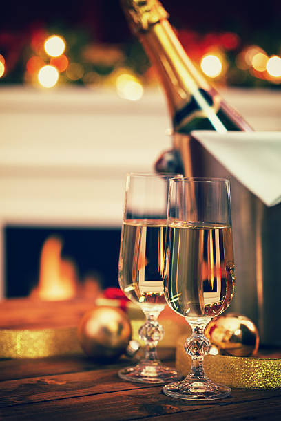 istock Holiday Champagne 493379386