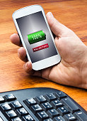 handy-mit-einer-batterie-icon-auf-dem-bildschirm.jpg?b=1&s=170x170&k=20&c=DfQ2sku4vF_SL07aC93XVWLlovIXUeRXDD-DEYZBMMI=