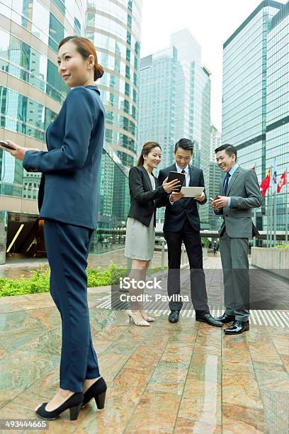 Foto de Empresários Em Hong Kong China e mais fotos de stock de 2000-2009 - 2000-2009, Adulto, Asiático e indiano