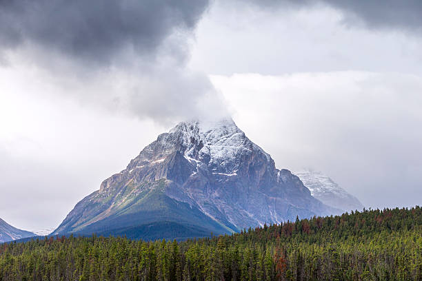 istock Smoking Mountain in Banff National Park, Canada 493472954