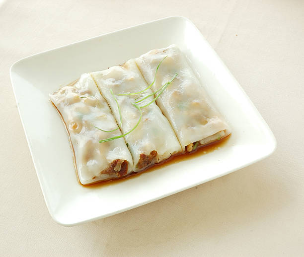 istock Steamed rice roll with barbecued pork 493483618
