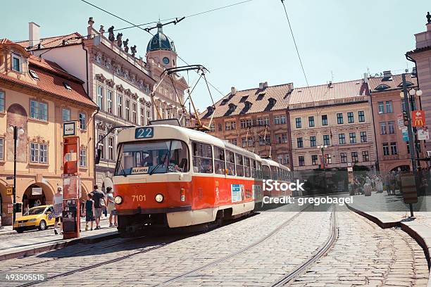 Photo libre de droit de Tramway De Prague En République Tchèque banque d'images et plus d'images libres de droit de Capitales internationales - Capitales internationales, Editorial, Horizontal