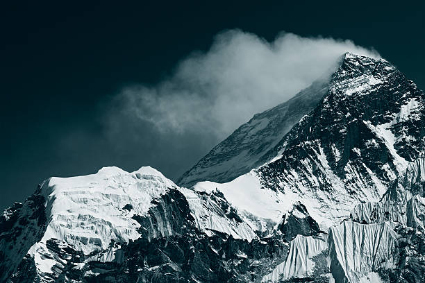 istock Peak of Mt. Everest 493550772