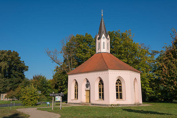 istock Kirche am Weg - church at the way - Dannenwalde 493553154