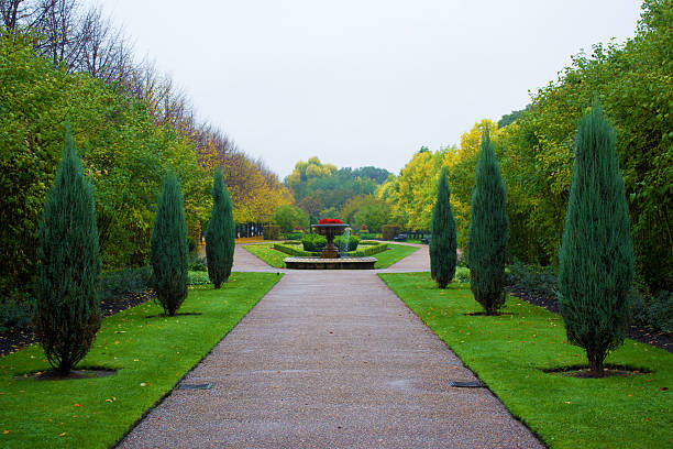 istock Avenue Gardens Regents Park London 493553304