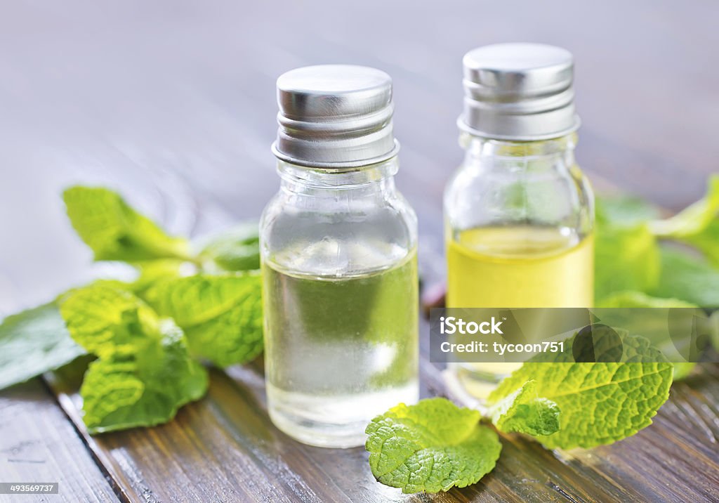 mint oil mint oilmint oil Alternative Medicine Stock Photo