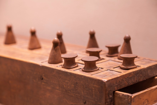 Egyptian Game Of Senet Stock Photo - Download Image Now - Archaeology, Battlefield, Chess - iStock