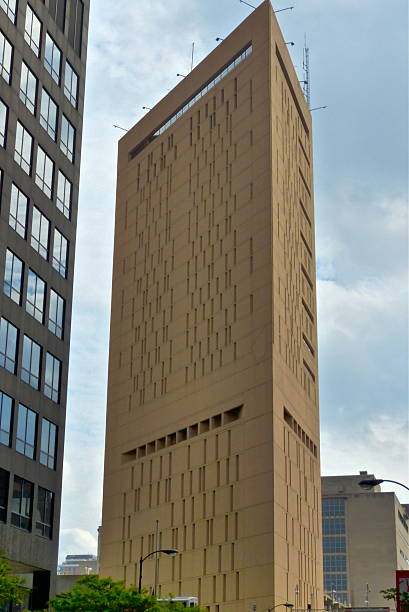 istock Chicago- Prison, Metropolitan Correctional Center, architecture 493579738