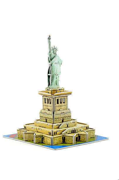 istock Statue of Liberty paper model on white background 493593872