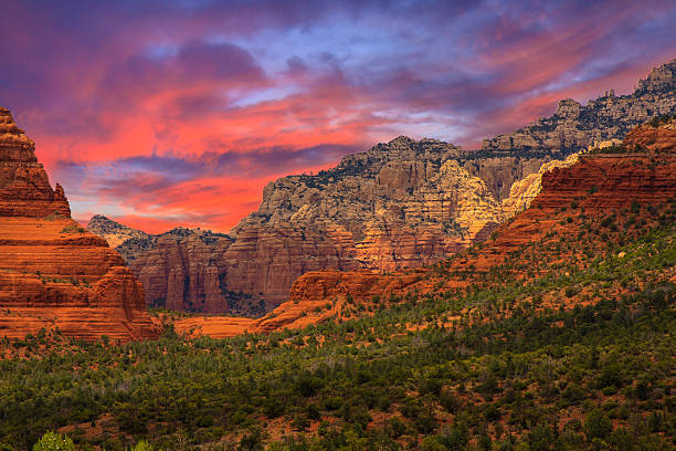istock Sedona Arizona Sunrise 493599576