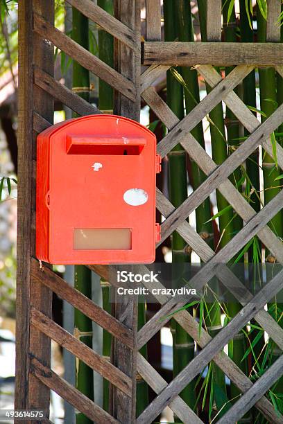 Rojo De La Caja Foto de stock y más banco de imágenes de Correos - Correos, Día, Malasia