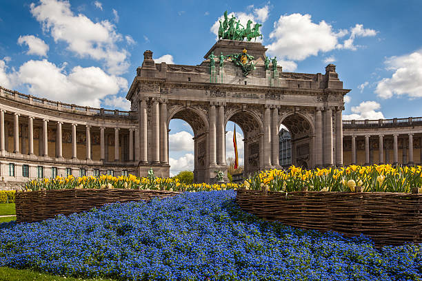 arco triunfal, bruselas, bélgica - región de bruselas capital fotografías e imágenes de stock