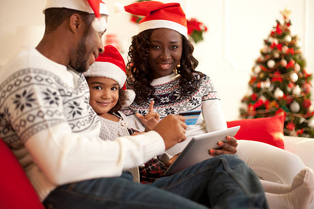 istock Family buying on internet. Christams time. 493652886