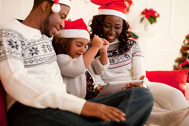 istock Family at Christmas 493652958