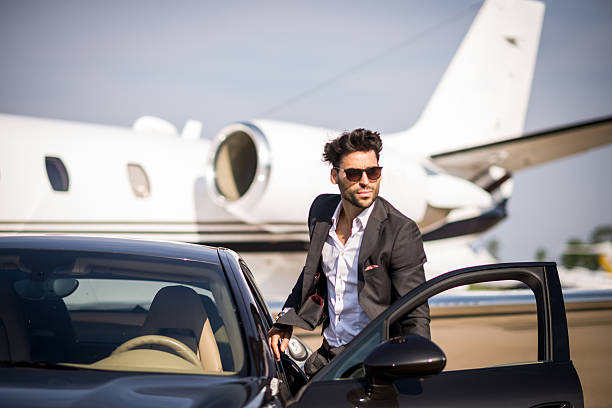 istock Man arriving at the airport 493656648