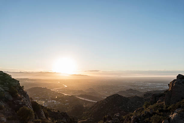 san fernando valley sunnrise los angeles - city of los angeles los angeles county southern california san gabriel mountains stock-fotos und bilder