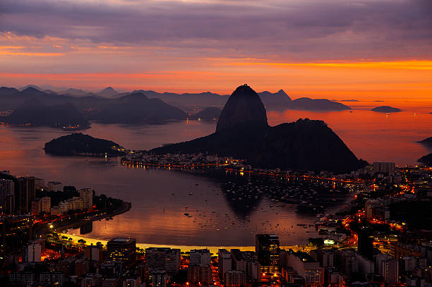 istock Sunrise in Rio de Janeiro with sugarloaf in foreground 493739198