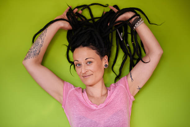 lubisz swoją zamki - hippie women dreadlocks human hair zdjęcia i obrazy z banku zdjęć