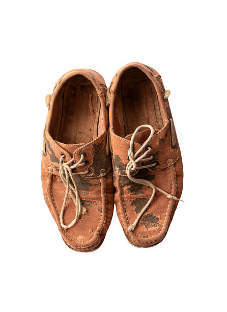 istock Vintage dirty shoes 493763392