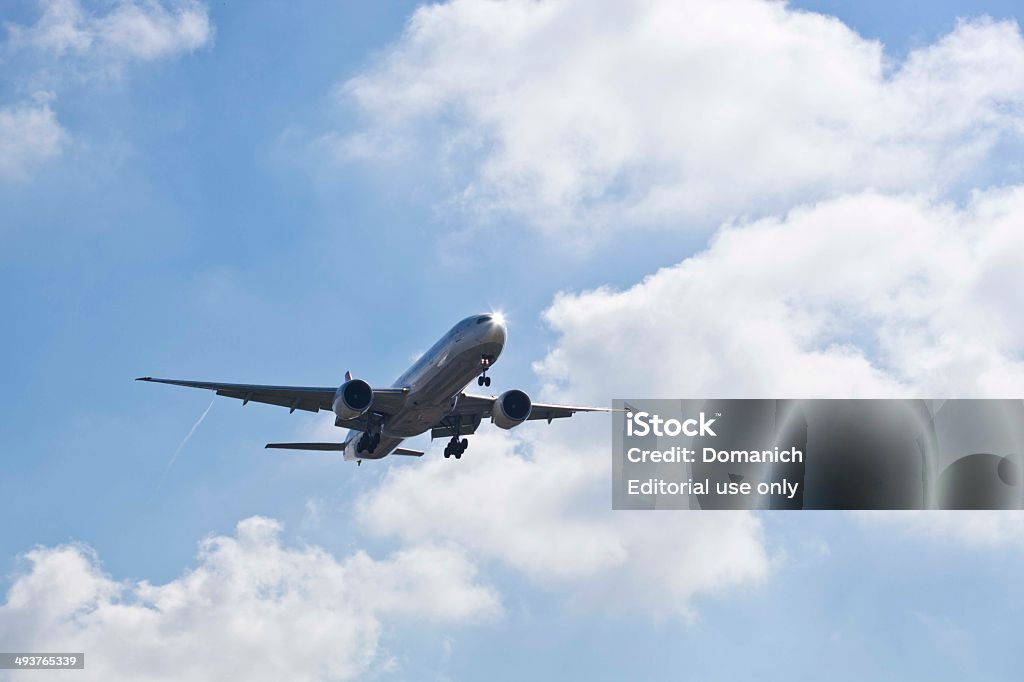 Turkish Airlines aereo atterraggio - Foto stock royalty-free di A mezz'aria