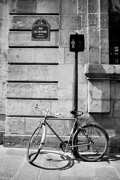 istock street in Paris 493788456