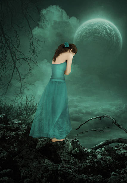 istock The girl under the moonlight 493796592