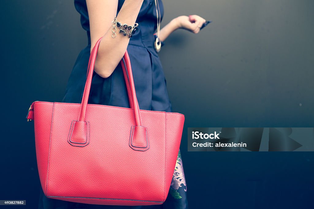 Modische wunderschönen roten Handtasche - Lizenzfrei Frauen Stock-Foto