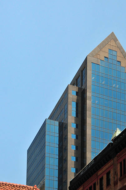 istock Louisville, Kentucky, USA: E.ON tower 493853455