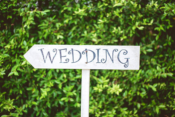 istock Wedding sign vintage color green leaf 493885806