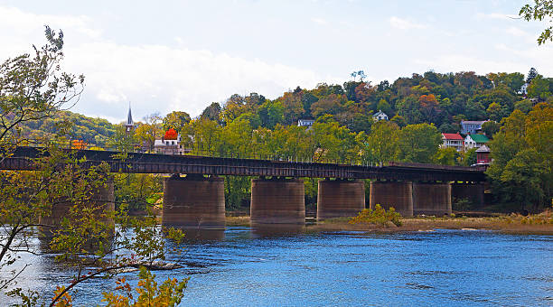 istock Railway bridge across Shenandoah River at Harpers Ferry. 493903700