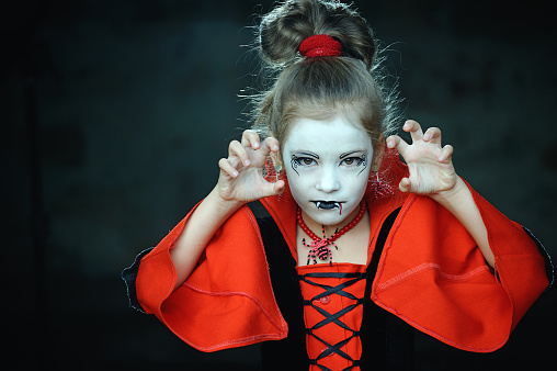 Free picture: Vampire girl fantasy gothic girl with dark red eyes
