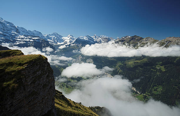 vista dal mannlichen del bernese alpi (berner oberland, svizzera - jungfraujoch jungfrau bernese oberland monch foto e immagini stock