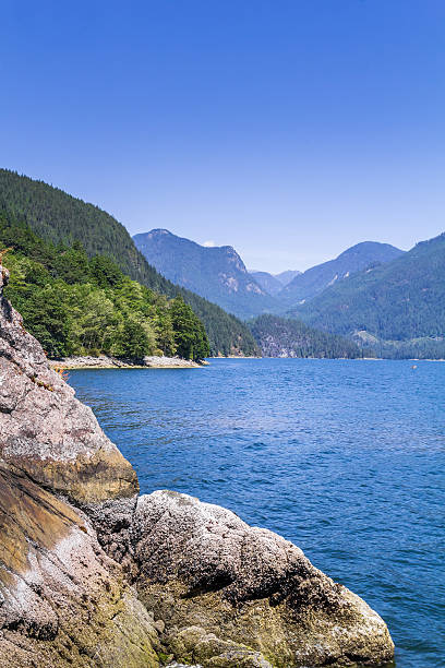 istock Nice veiw of mountains in the bay 493913510