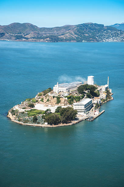 Alcatraz island aerial view http://blogtoscano.altervista.org/sfc.jpg  san francisco bay stock pictures, royalty-free photos & images