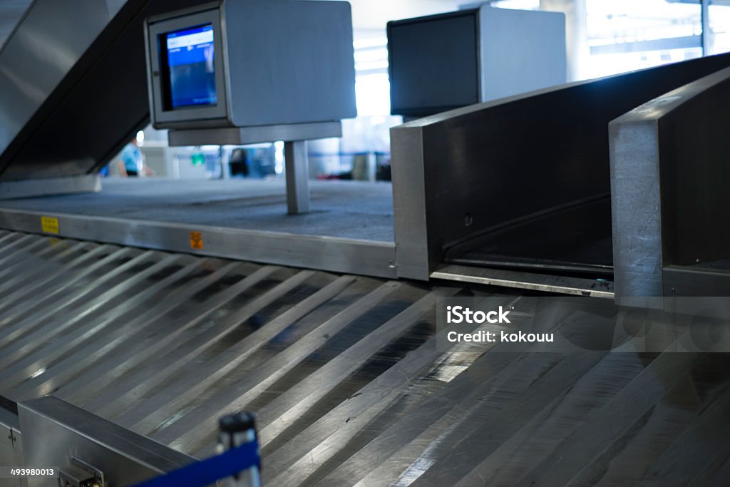 Área de restituição de bagagem - Foto de stock de Aeroporto royalty-free