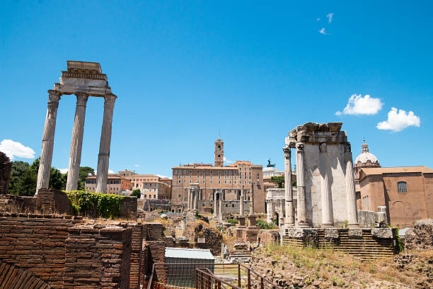 istock Famous Roman ruins in Rome 493997252