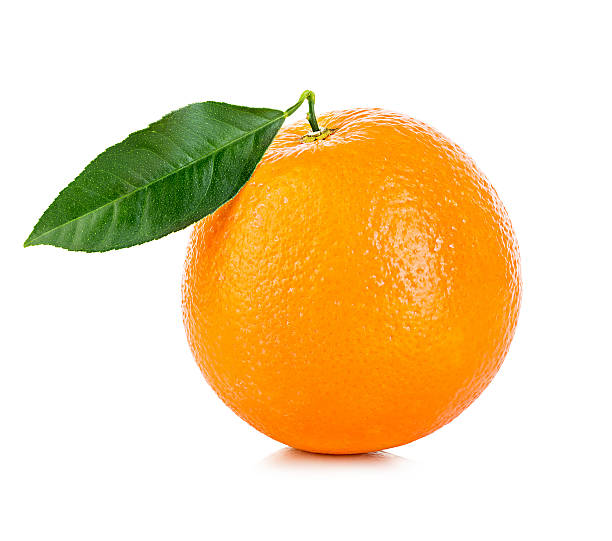 orange früchte isoliert auf weißem hintergrund. - orange frucht stock-fotos und bilder