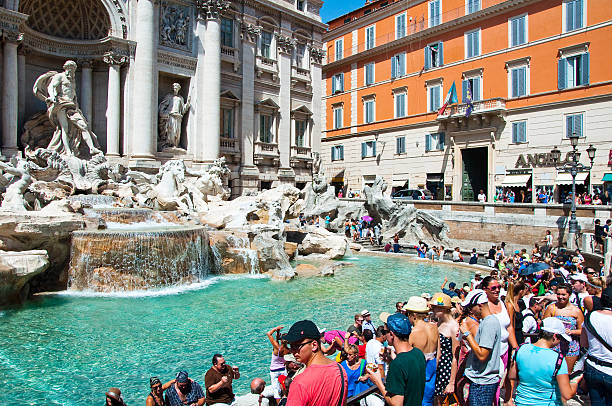 trevi 파운턴 in rome, italy. - trevi fountain rome fountain monument 뉴스 사진 이미지
