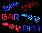 bar-neon-sign-auf-schwarzem-hintergrund.