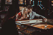 aufgeregt-paar-spielen-im-elektronisches-roulette-im-casino.jpg?b=1&s=170x170&k=20&c=pUA_ivGWxFruFsvms89M4BdvfI2S9T2hAPgtoZJ7uFU=